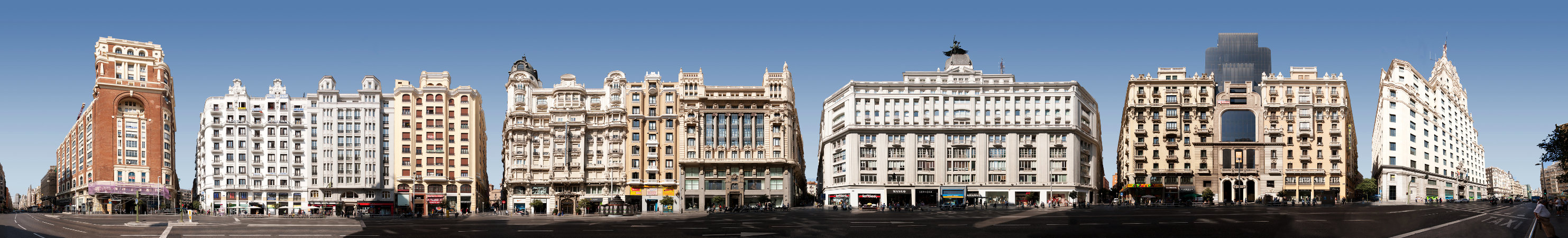 Street Side Panorama Madrid